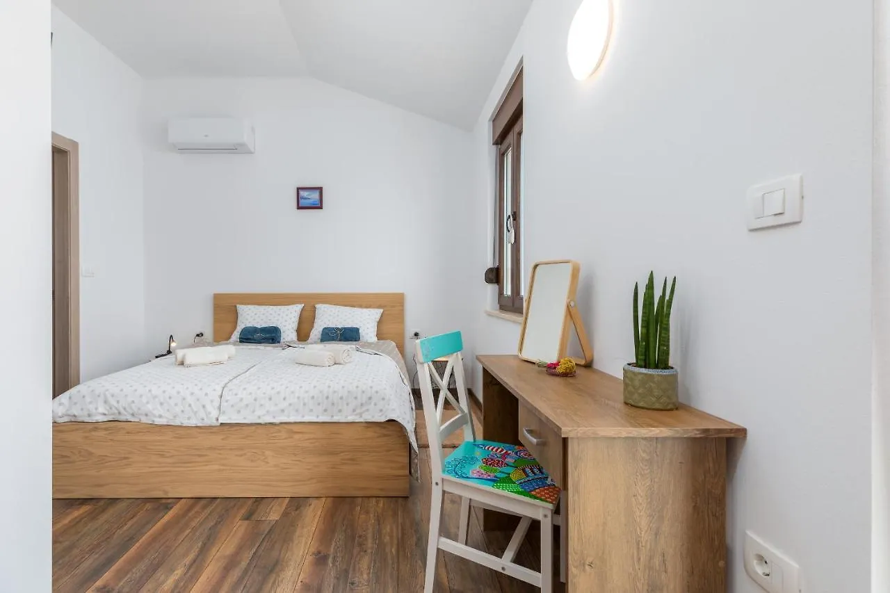 Rental House Nada 法扎纳
